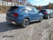 ✅ 2024 Kia Sorento S • VIN: 5XYRLDJC9RG294276 • Lot: 43636461. Listed on IAAI with 17,076 mi. Free auction sales archive from the USA and detailed vehicle history report at DreamBid. Image 4.