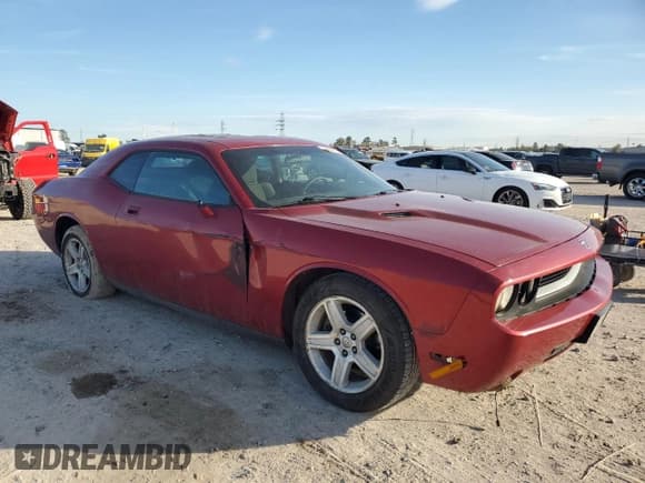 ✅ 2009 Dodge Challenger SE • VIN: 2B3LJ44V79H547302 • Lot: 84399784. Wystawiony na Copart z przebiegiem 237 749 mil. Bezpłatny archiwum sprzedaży aukcyjnych z USA i szczegółowy raport historii pojazdu na DreamBid. Zdjęcie 4.