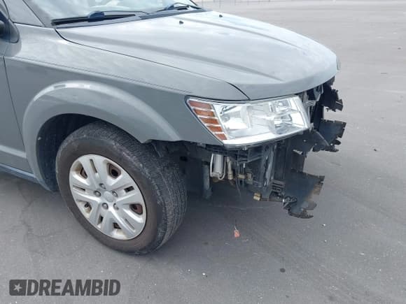 ✅ 2019 Dodge Journey SE • VIN: 3C4PDCBB2KT701518 • Lot: 43555749. Wystawiony na IAAI z przebiegiem 83 486 mil. Bezpłatny archiwum sprzedaży aukcyjnych z USA i szczegółowy raport historii pojazdu na DreamBid. Zdjęcie 18.