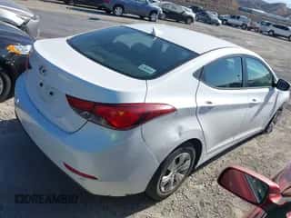 2015 Hyundai Elantra SE z VIN 5NPDH4AE1FH548855, wystawiony jako IAAI lot #43367250 z przebiegiem 234 181 mil mil oraz . Historia ofert i sprzedaży dostępna na DreamBid. Obrazek 4.