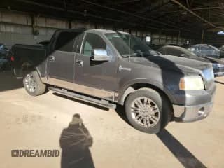 ✅ 2007 Lincoln Mark LT • VIN: 5LTPW16597FJ08451 • Lot: 91655775. Wystawiony na Copart z przebiegiem 137 004 mil. Bezpłatny archiwum sprzedaży aukcyjnych z USA i szczegółowy raport historii pojazdu na DreamBid. Zdjęcie 4.