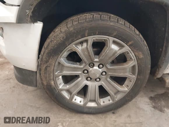 ✅ 2017 GMC Sierra 1500 Denali • VIN: 3GTU2PEJXHG240654 • Lot: 42549730. Listed on IAAI with 157,480 mi. Free auction sales archive from the USA and detailed vehicle history report at DreamBid. Image 12.