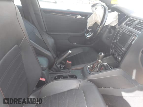 ✅ 2017 Volkswagen Jetta GLI • VIN: 3VW5T7AJ2HM321170 • Lot: 43364539. Listed on IAAI with 185,341 mi. Free auction sales archive from the USA and detailed vehicle history report at DreamBid. Image 5.