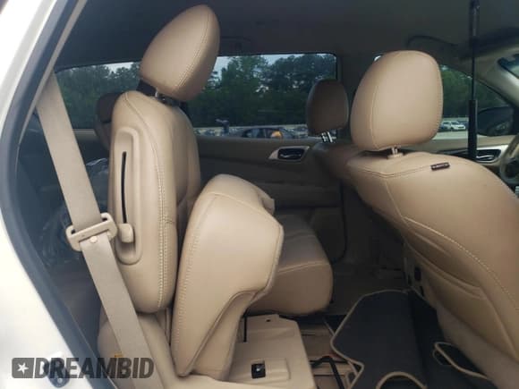 ✅ 2014 Nissan Pathfinder Platinum • VIN: 5N1AR2MN5EC714185 • Lot: 59264835. Listed on Copart with 154,998 mi. Free auction sales archive from the USA and detailed vehicle history report at DreamBid. Image 11.