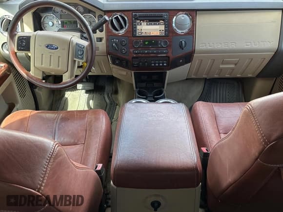 ✅ 2008 Ford F-450 XL • VIN: 1FTXW43RX8EB41882 • Lot: 50468295. Wystawiony na Copart z przebiegiem 78 572 mil. Bezpłatny archiwum sprzedaży aukcyjnych z USA i szczegółowy raport historii pojazdu na DreamBid. Zdjęcie 9.