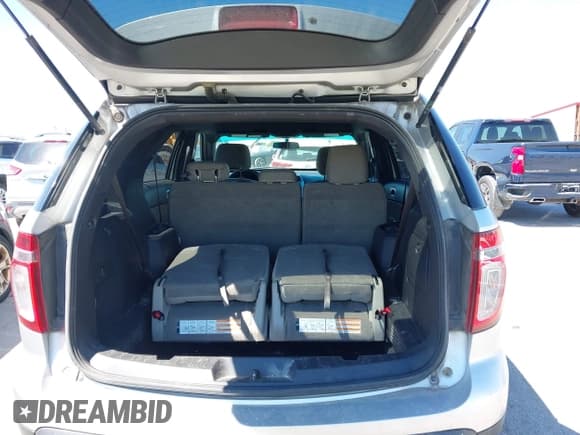 ✅ 2014 Ford Explorer • VIN: 1FM5K7B92EGB51212 • Lot: 43052665. Listed on IAAI with 209,034 mi. Free auction sales archive from the USA and detailed vehicle history report at DreamBid. Image 12.