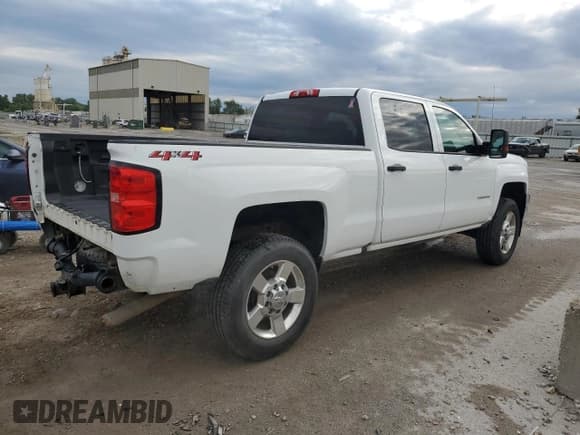 ✅ 2018 Chevrolet Silverado 2500HD Work Truck • VIN: 1GC1KUEG8JF111809 • Лот: 71122155. Опубликован ранее на Copart с пробегом 219 488 миль. Бесплатный доступ к архиву аукционных продаж из США и подробный отчёт об истории автомобиля на DreamBid. Изображение 3.