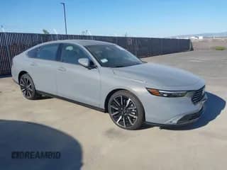 2025 Honda Accord Touring с VIN 1HGCY2F89SA056998, выставлен на аукционе IAAI как лот 43261797 с пробегом 882 миль миль и . История ставок и продаж доступна на DreamBid. Изображение 1.