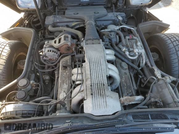 1988 Chevrolet Corvette с VIN 1G1YY2182J5103560, выставлен на аукционе Copart как лот 88963885 с пробегом 99 645 миль миль и Чистый • Clean title. История ставок и продаж доступна на DreamBid. Изображение 11.