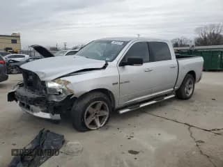 ✅ 2009 Dodge 1500 SLT • VIN: 1D3HB13T59S710142 • Lot: 45555275. Wystawiony na Copart z przebiegiem 270 206 mil. Bezpłatny archiwum sprzedaży aukcyjnych z USA i szczegółowy raport historii pojazdu na DreamBid. Zdjęcie 1.