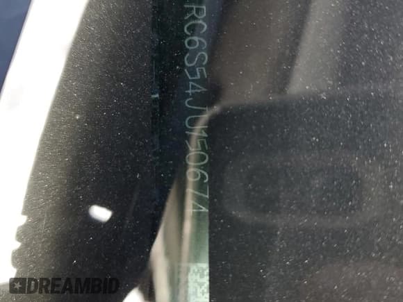 ✅ 2018 Chevrolet Volt LT • VIN: 1G1RC6S54JU150674 • Lot: 40918264. Wystawiony na Copart z przebiegiem 131 890 mil. Bezpłatny archiwum sprzedaży aukcyjnych z USA i szczegółowy raport historii pojazdu na DreamBid. Zdjęcie 14.