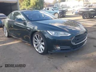 ✅ 2013 Tesla Model S Performance • VIN: 5YJSA1DP0DFP04659 • Lot: 43716176. Wystawiony na IAAI z przebiegiem Nie podano. Bezpłatny archiwum sprzedaży aukcyjnych z USA i szczegółowy raport historii pojazdu na DreamBid. Zdjęcie 1.