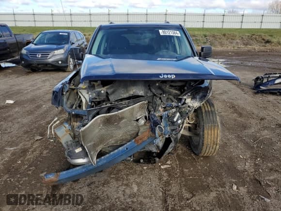 ✅ 2014 Jeep Patriot • VIN: 1C4NJPAB6ED822877 • Lot: 80121384. Wystawiony na Copart z przebiegiem 171 962 mil. Bezpłatny archiwum sprzedaży aukcyjnych z USA i szczegółowy raport historii pojazdu na DreamBid. Zdjęcie 5.