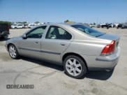 ✅ 2004 Volvo S60 • VIN: YV1RH59H942351810 • Lot: 59562715. Listed on Copart with 103,269 mi. Free auction sales archive from the USA and detailed vehicle history report at DreamBid. Image 2.