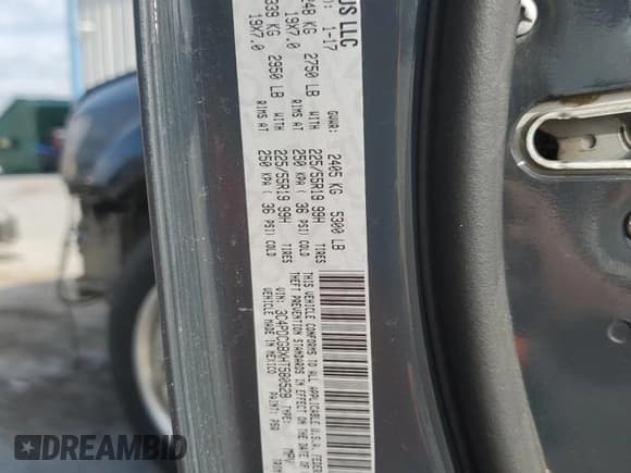 ✅ 2017 Dodge Journey Crossroad Plus • VIN: 3C4PDCGBXHT580528 • Lot: 52886895. Listed on Copart with 143,633 mi. Free auction sales archive from the USA and detailed vehicle history report at DreamBid. Image 14.