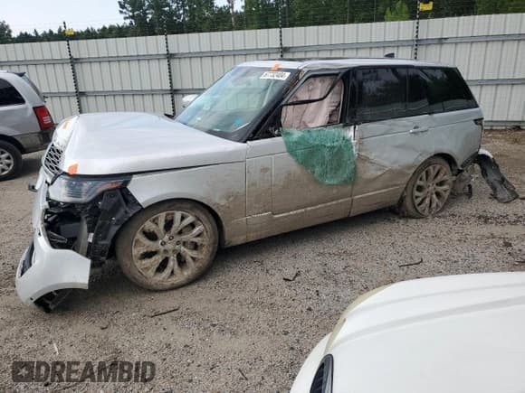 ✅ 2019 Land Rover Range Rover • VIN: SALGS2RE3KA530410 • Lot: 67732404. Listed on Copart with Not provided. Free auction sales archive from the USA and detailed vehicle history report at DreamBid. Image 1.