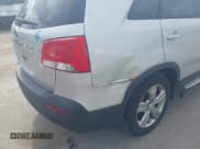 ✅ 2012 Kia Sorento EX • VIN: 5XYKUDA21CG235090 • Lot: 42386362. Listed on IAAI with 163,595 mi. Free auction sales archive from the USA and detailed vehicle history report at DreamBid. Image 6.