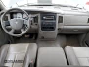 ✅ 2004 Dodge 1500 SLT • VIN: 1D7HA18D54S710461 • Лот: 74561934. Опубликован ранее на Copart с пробегом Не указан. Бесплатный доступ к архиву аукционных продаж из США и подробный отчёт об истории автомобиля на DreamBid. Изображение 8.