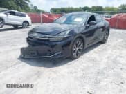 ✅ 2024 Toyota Crown XLE • VIN: JTDAAAAF7R3028366 • Lot: 42857658. Wystawiony na IAAI z przebiegiem 30 618 mil. Bezpłatny archiwum sprzedaży aukcyjnych z USA i szczegółowy raport historii pojazdu na DreamBid. Zdjęcie 2.