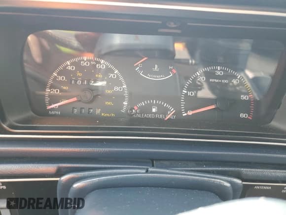 ✅ 1987 Lincoln Mark VII LSC • VIN: 1LNBM93M7HY639498 • Lot: 52320085. Listed on Copart with 101,732 mi. Free auction sales archive from the USA and detailed vehicle history report at DreamBid. Image 9.