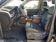 ✅ 2020 GMC Yukon XL Denali • VIN: 1GKS1HKJ2LR117402 • Лот: 81046145. Опубликован ранее на Copart с пробегом 121 280 миль. Бесплатный доступ к архиву аукционных продаж из США и подробный отчёт об истории автомобиля на DreamBid. Изображение 7.