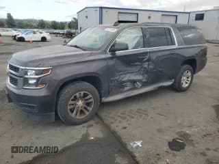 ✅ 2015 Chevrolet Suburban LT • VIN: 1GNSCJKC3FR569739 • Лот: 82291685. Опубликован ранее на Copart с пробегом 176 880 миль. Бесплатный доступ к архиву аукционных продаж из США и подробный отчёт об истории автомобиля на DreamBid. Изображение 1.
