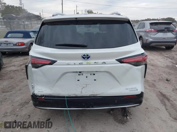 ✅ 2024 Toyota Sienna Platinum • VIN: 5TDESKFC8RS125304 • Лот: 41321647. Опубликован ранее на IAAI с пробегом Не указан. Бесплатный доступ к архиву аукционных продаж из США и подробный отчёт об истории автомобиля на DreamBid. Изображение 16.