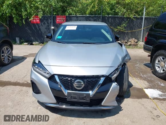 ✅ 2019 Nissan Maxima Platinum • VIN: 1N4AA6AV3KC364600 • Lot: 42914876. Wystawiony na IAAI z przebiegiem 117 959 mil. Bezpłatny archiwum sprzedaży aukcyjnych z USA i szczegółowy raport historii pojazdu na DreamBid. Zdjęcie 12.