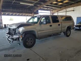✅ 2005 GMC Sierra 2500HD SLT • VIN: 1GTHK23245F965244 • Lot: 67589845. Listed on Copart with 256,132 mi. Free auction sales archive from the USA and detailed vehicle history report at DreamBid. Image 1.