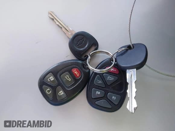 ✅ 2011 Chevrolet Suburban LT • VIN: 1GNSCJE06BR399016 • Lot: 43105701. Wystawiony na IAAI z przebiegiem 189 308 mil. Bezpłatny archiwum sprzedaży aukcyjnych z USA i szczegółowy raport historii pojazdu na DreamBid. Zdjęcie 11.