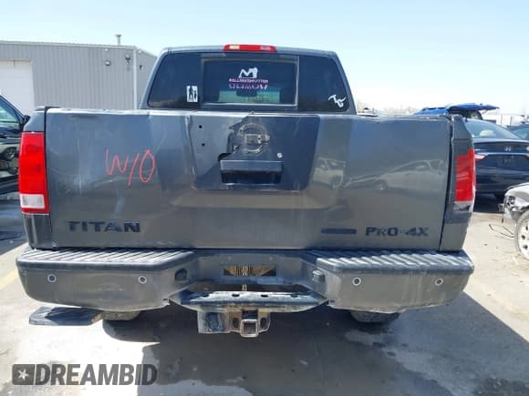 ✅ 2012 Nissan Titan SL • VIN: 1N6BA0EC7CN304116 • Lot: 41950392. Listed on IAAI with 194,352 mi. Free auction sales archive from the USA and detailed vehicle history report at DreamBid. Image 16.
