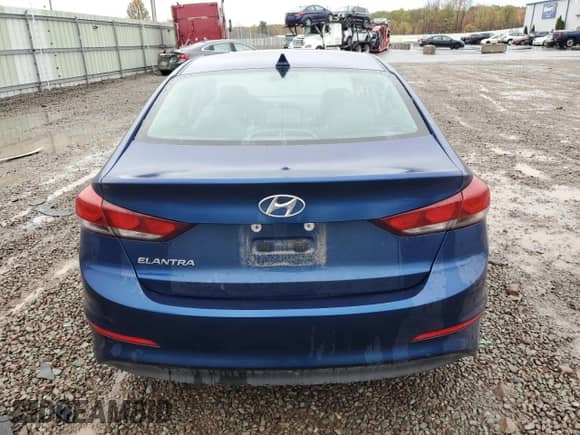 2017 Hyundai Elantra SE с VIN 5NPD84LF6HH073552, выставлен на аукционе Copart как лот 86143855 с пробегом Не указан миль и Списание • Salvage title. История ставок и продаж доступна на DreamBid. Изображение 6.