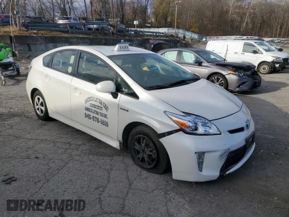 ✅ 2014 Toyota Prius Three • VIN: JTDKN3DU0E1762206 • Lot: 92726155. Listed on Copart with 162,436 mi. Free auction sales archive from the USA and detailed vehicle history report at DreamBid. Image 4.