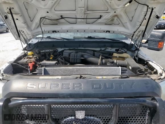 ✅ 2015 Ford F-250 XLT • VIN: 1FT7X2B69FEB93591 • Lot: 65528585. Wystawiony na Copart z przebiegiem 123 908 mil. Bezpłatny archiwum sprzedaży aukcyjnych z USA i szczegółowy raport historii pojazdu na DreamBid. Zdjęcie 11.