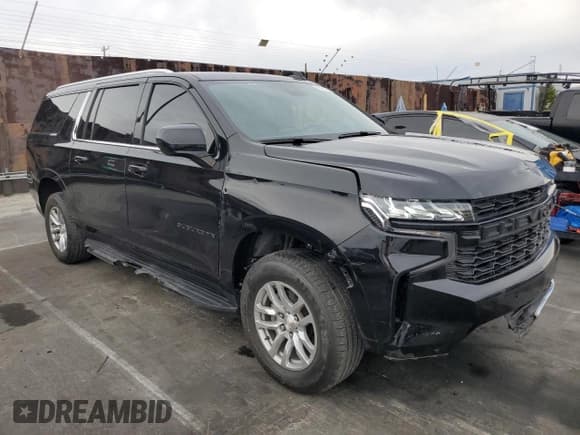 ✅ 2023 Chevrolet Suburban LS • VIN: 1GNSCBKD2PR245004 • Lot: 92729245. Wystawiony na Copart z przebiegiem Nie podano. Bezpłatny archiwum sprzedaży aukcyjnych z USA i szczegółowy raport historii pojazdu na DreamBid. Zdjęcie 4.