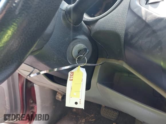 ✅ 2013 Toyota Tacoma • VIN: 5TFNX4CN8DX027668 • Lot: 42405111. Wystawiony na IAAI z przebiegiem 193 453 mil. Bezpłatny archiwum sprzedaży aukcyjnych z USA i szczegółowy raport historii pojazdu na DreamBid. Zdjęcie 11.