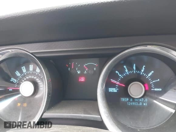 ✅ 2012 Ford Mustang Premium • VIN: 1ZVBP8AM4C5222131 • Lot: 43519035. Listed on IAAI with 124,983 mi. Free auction sales archive from the USA and detailed vehicle history report at DreamBid. Image 7.