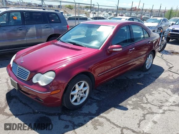 ✅ 2002 Mercedes-Benz C 230/260/280/320 • VIN: WDBRF64J32E002910 • Lot: 43007847. Wystawiony na IAAI z przebiegiem 155 129 mil. Bezpłatny archiwum sprzedaży aukcyjnych z USA i szczegółowy raport historii pojazdu na DreamBid. Zdjęcie 2.