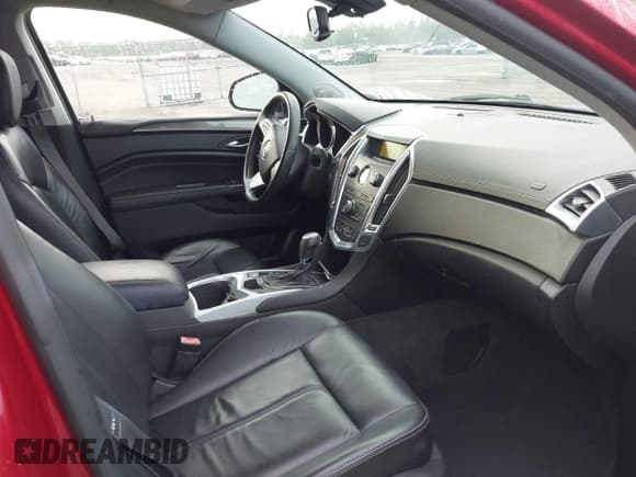 ✅ 2012 Cadillac SRX • VIN: 3GYFNGE30CS630633 • Lot: 42649900. Listed on IAAI with 141,946 mi. Free auction sales archive from the USA and detailed vehicle history report at DreamBid. Image 5.