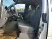 2015 Nissan Frontier S z VIN 1N6BD0CT1FN753919, wystawiony jako Copart lot #90352485 z przebiegiem 177 791 mil mil oraz Czysty tytuł • Clean title. Historia ofert i sprzedaży dostępna na DreamBid. Obrazek 7.