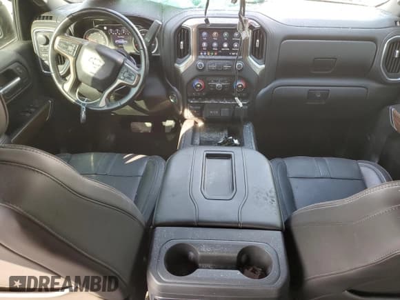 ✅ 2019 Chevrolet Silverado 1500 High Country • VIN: 1GCUYHED7KZ167037 • Lot: 72798294. Wystawiony na Copart z przebiegiem 179 889 mil. Bezpłatny archiwum sprzedaży aukcyjnych z USA i szczegółowy raport historii pojazdu na DreamBid. Zdjęcie 8.