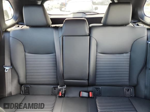 ✅ 2025 Toyota Corolla Cross Hybrid S • VIN: 7MUFBABG2SV086843 • Lot: 84629745. Wystawiony na Copart z przebiegiem 2 164 mil. Bezpłatny archiwum sprzedaży aukcyjnych z USA i szczegółowy raport historii pojazdu na DreamBid. Zdjęcie 10.