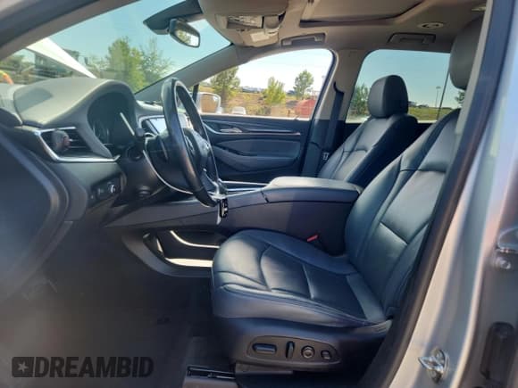 ✅ 2020 Buick Enclave Premium • VIN: 5GAERCKW3LJ235233 • Лот: 84882625. Опубликован ранее на Copart с пробегом 77 921 миль. Бесплатный доступ к архиву аукционных продаж из США и подробный отчёт об истории автомобиля на DreamBid. Изображение 7.