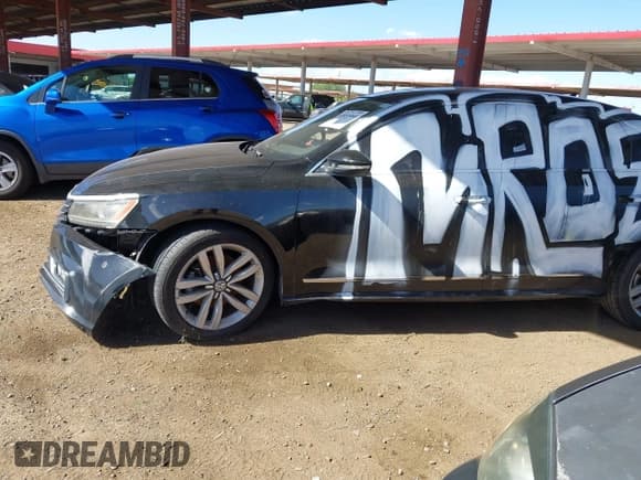 ✅ 2016 Volkswagen Passat SEL Premium • VIN: 1VWCS7A31GC053501 • Lot: 43453468. Listed on IAAI with 72,063 mi. Free auction sales archive from the USA and detailed vehicle history report at DreamBid. Image 14.