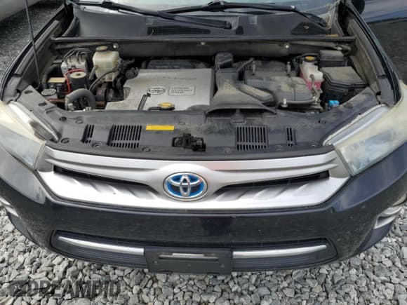 ✅ 2011 Toyota Highlander • VIN: JTEBC3EH4B2003549 • Лот: 63821635. Опубликован ранее на Copart с пробегом Не указан. Бесплатный доступ к архиву аукционных продаж из США и подробный отчёт об истории автомобиля на DreamBid. Изображение 12.