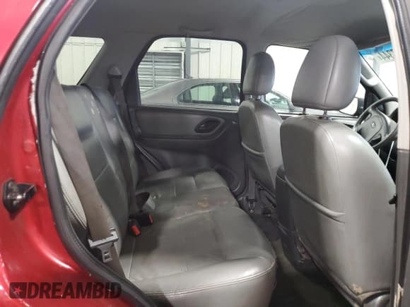 ✅ 2005 Ford Escape Hybrid • VIN: 1FMYU96H75KD76792 • Lot: 66097344. Listed on Copart with 227,214 mi. Free auction sales archive from the USA and detailed vehicle history report at DreamBid. Image 11.