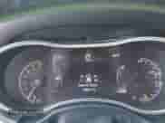 2020 Jeep Grand Cherokee Altitude z VIN 1C4RJEAG0LC182573, wystawiony jako IAAI lot #42623128 z przebiegiem 106 817 mil mil oraz . Historia ofert i sprzedaży dostępna na DreamBid. Obrazek 15.