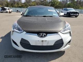 ✅ 2016 Hyundai Veloster • VIN: KMHTC6AD6GU264749 • Lot: 71607664. Wystawiony na Copart z przebiegiem 145 970 mil. Bezpłatny archiwum sprzedaży aukcyjnych z USA i szczegółowy raport historii pojazdu na DreamBid. Zdjęcie 5.