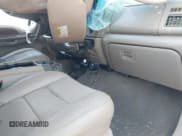 ✅ 2001 Ford F-250 XL • VIN: 1FTNW21F61EC35820 • Lot: 40466765. Wystawiony na IAAI z przebiegiem 98 316 mil. Bezpłatny archiwum sprzedaży aukcyjnych z USA i szczegółowy raport historii pojazdu na DreamBid. Zdjęcie 5.