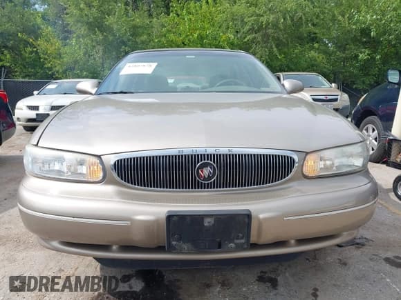 ✅ 2000 Buick Century Limited • VIN: 2G4WY55J3Y1157373 • Lot: 42807878. Wystawiony na IAAI z przebiegiem Nie podano. Bezpłatny archiwum sprzedaży aukcyjnych z USA i szczegółowy raport historii pojazdu na DreamBid. Zdjęcie 6.